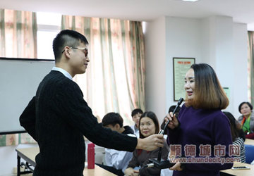 与青春期孩子“过招”，家长该如何应对？