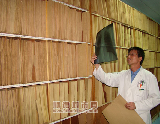 陈惠恩：爱一行专一行，从医40年不忘钻研