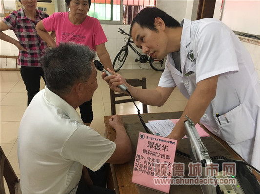 走进岳步，免费为街坊提供健康服务