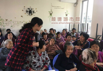 孩子吐泻别粗心！发现病情及时就医
