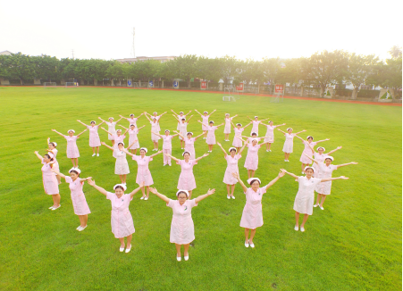 聚焦5.12护士节：送给我身边的白衣天使，你们辛苦了！