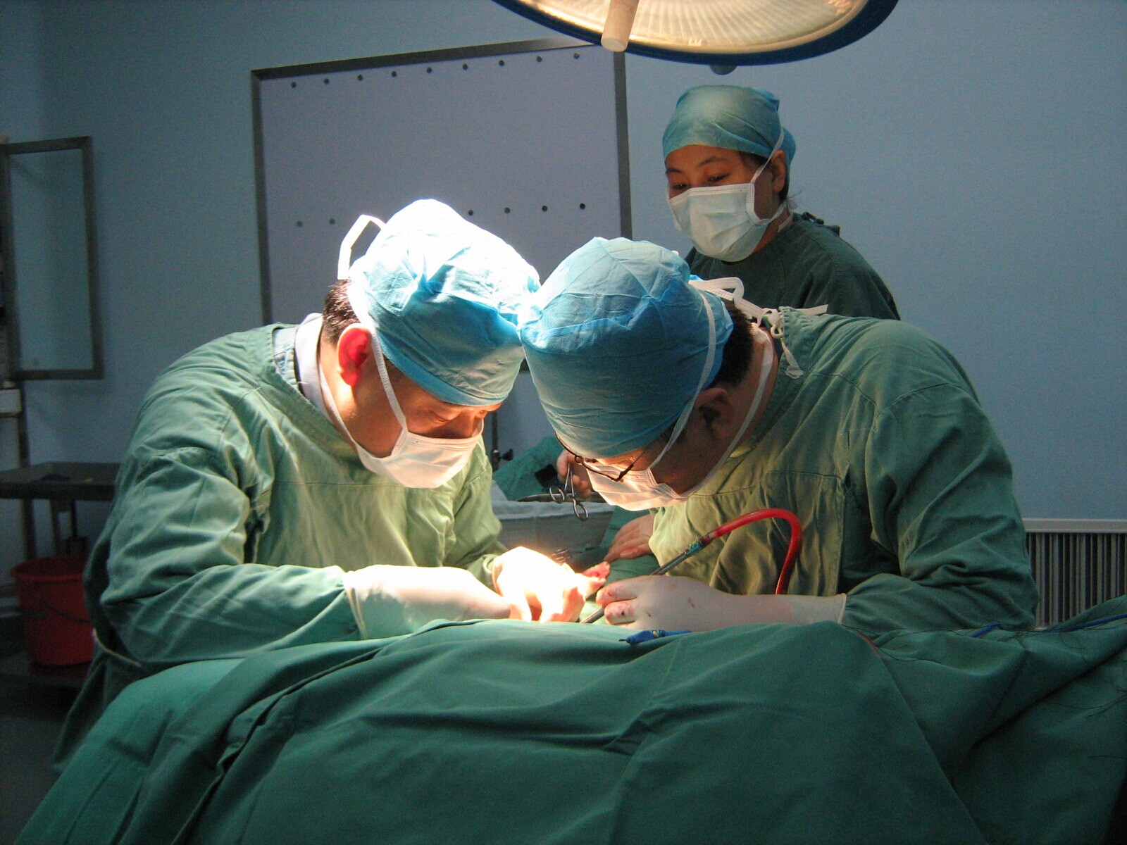 医者仁心｜忙而不乱 精益求精的手足外科