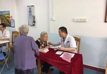 为健康夕阳红护航——我院呼吸内科团队关爱进敬老院