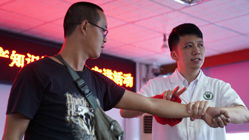 如火如荼生产季　安全宣讲保平安