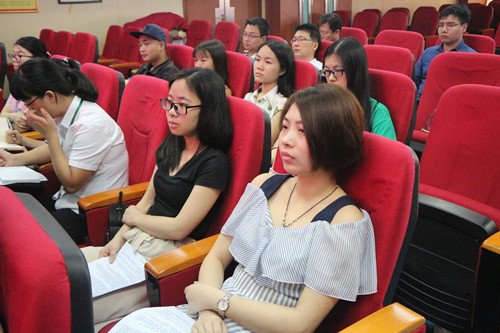 筑梦迎新 迈开坚实第一步