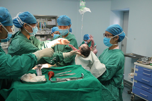 国庆黄金周，我们不忘天职，护佑生命！