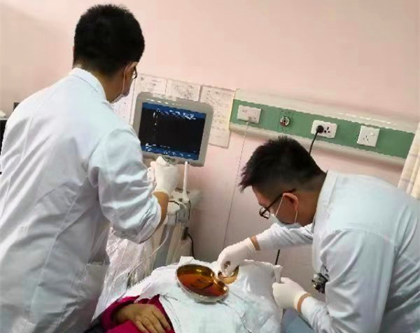 【精准】脖子上有疙瘩，超声引导下精准穿刺辅助活检！