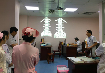 我院骨科、神经外科创新践行医护一体化早交班模式