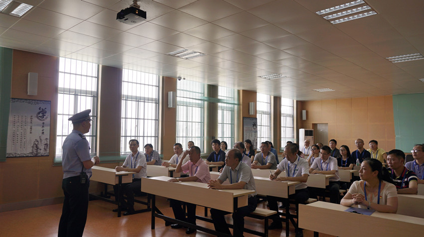 务实清廉 警钟长鸣——参观广东省明康监狱警示教育活动