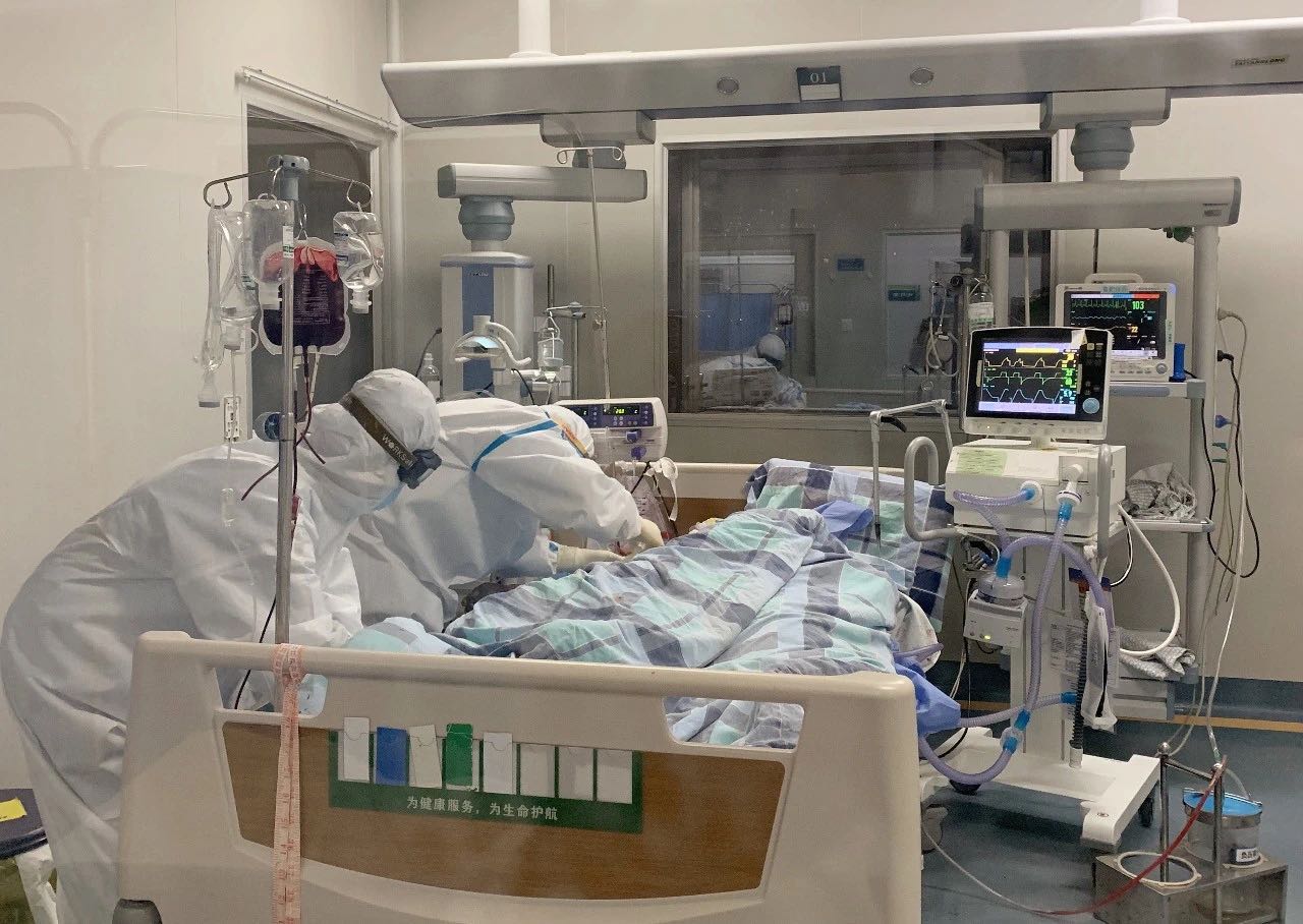 【抗疫故事】与死神赛跑，她们是生命的守护者！