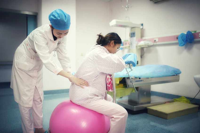 明天起，我院助产士门诊分娩“老司机”带你迎接小生命！