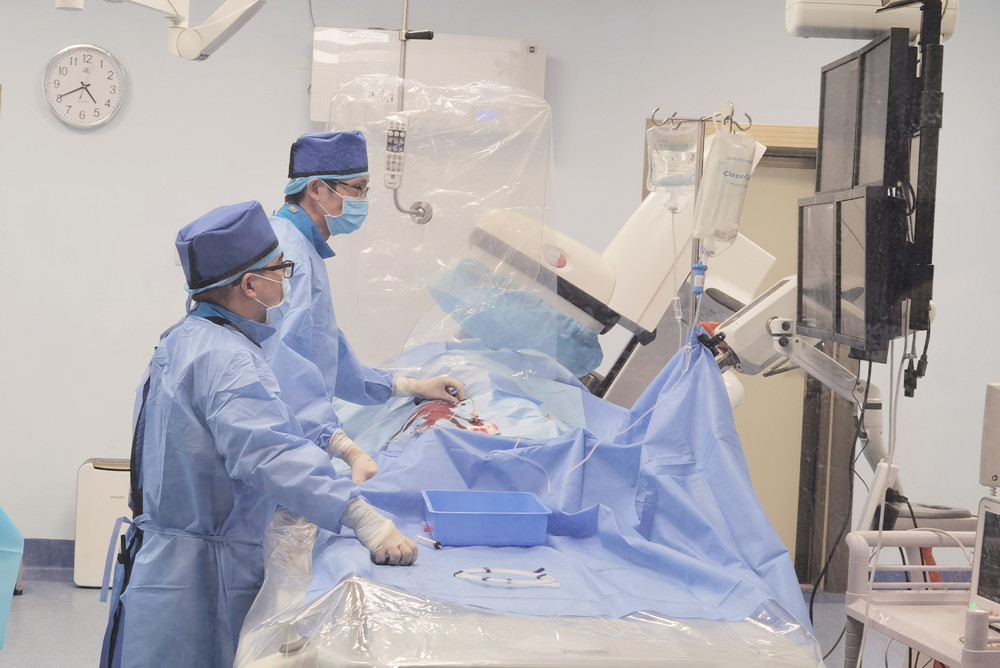 【技术突破】手腕上“打针”，神经内科精准成功开展脑血管造影术