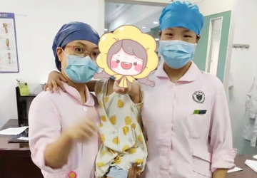 妙手仁心！手足整形外科团队7次手术保住女孩右脚，精心护理抚平心理创伤